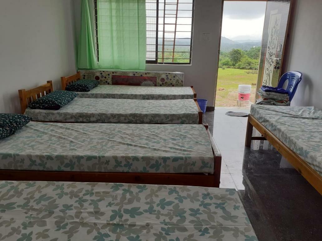 M G Cottage & Dormitory Gokarna  Kültér fotó