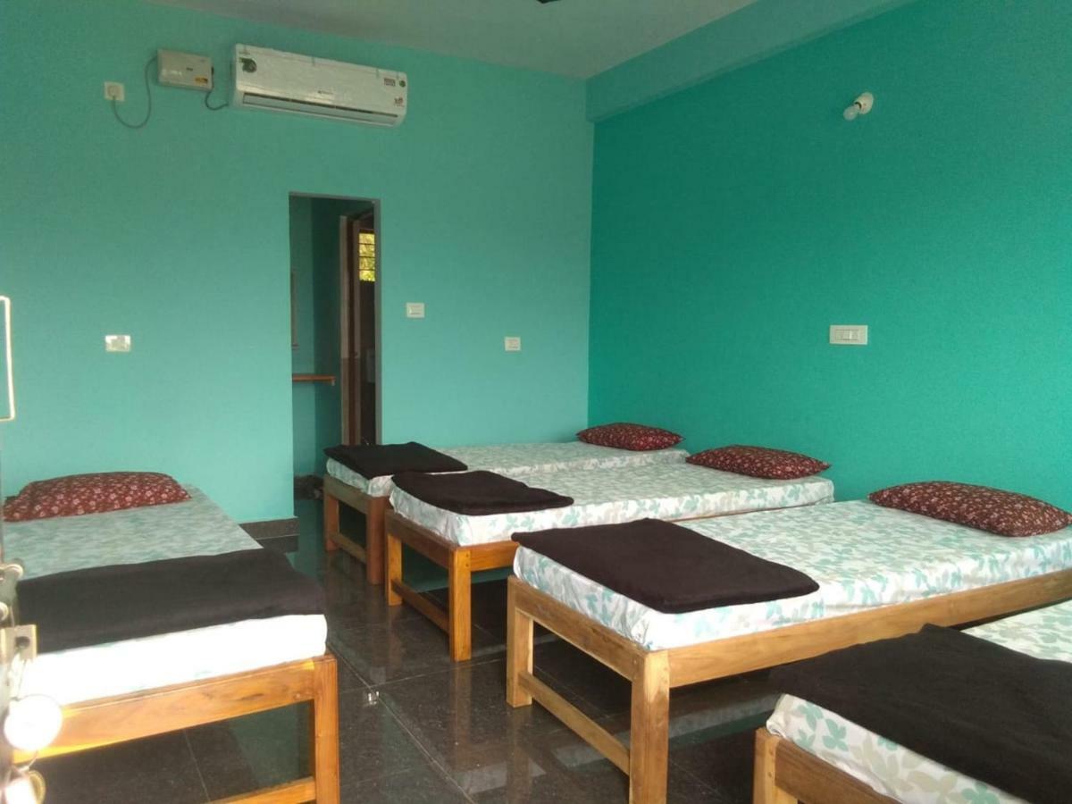 M G Cottage & Dormitory Gokarna  Kültér fotó